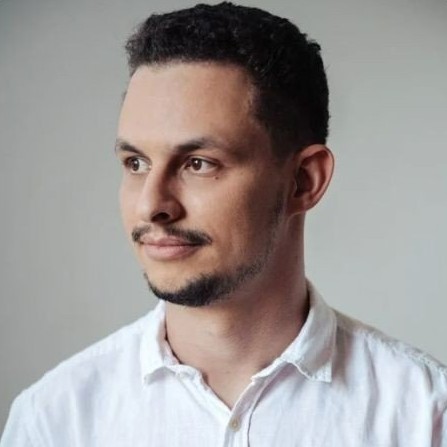 Dr. Mikhael Rodrigues